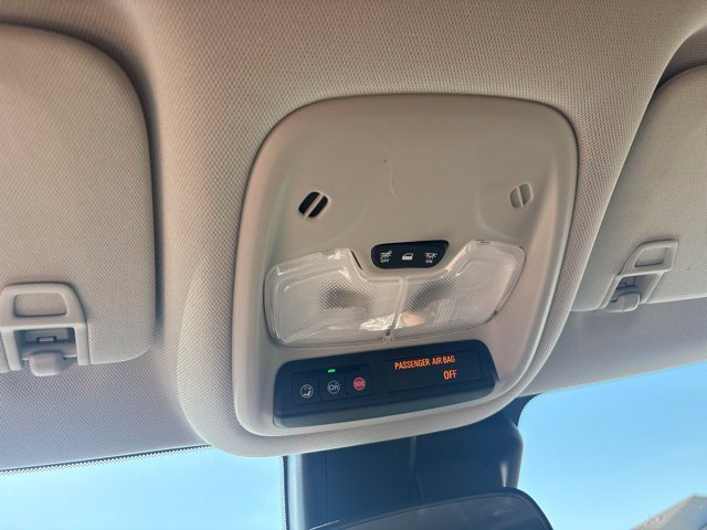 Used 2025 Chevrolet TrailBlazer LT AWD/4WD image 27
