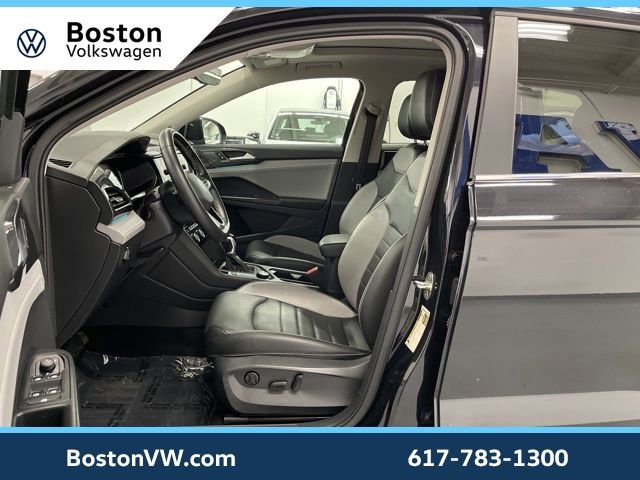 Used 2023 Volkswagen Taos SEL image 7