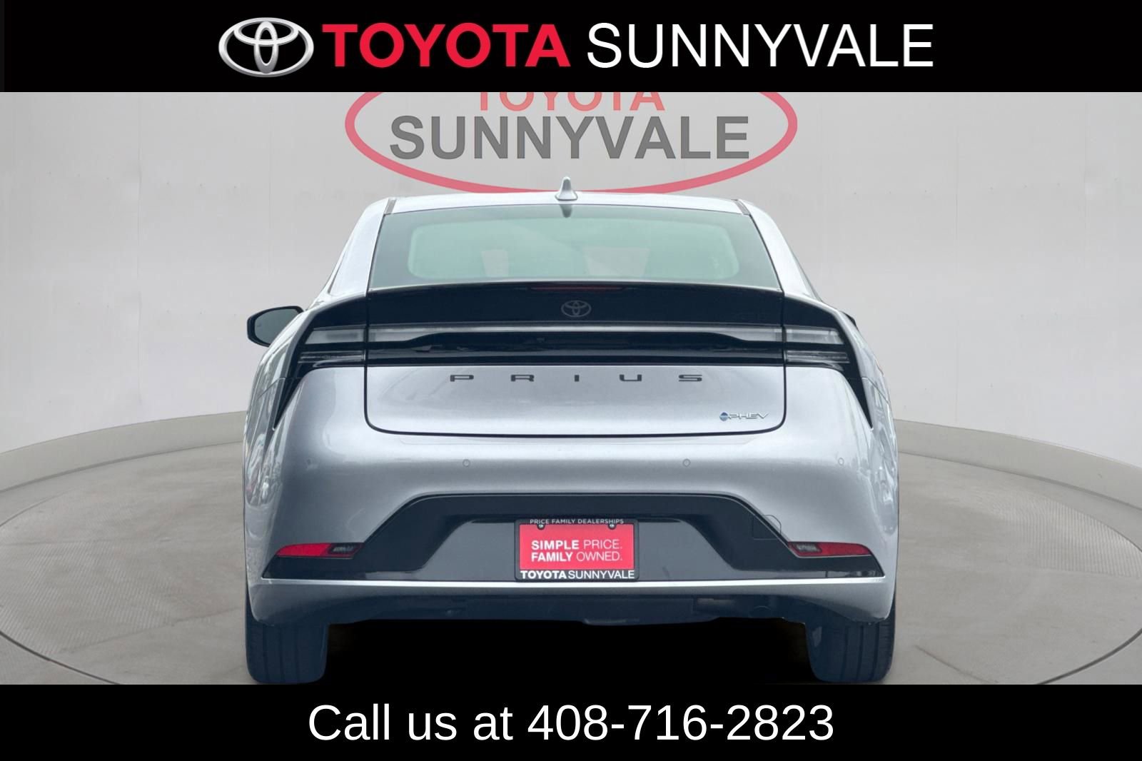 Used 2025 Toyota Prius Plug-In Hybrid image 8