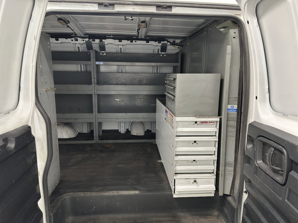 Used 2016 GMC Savana 3500 image 10