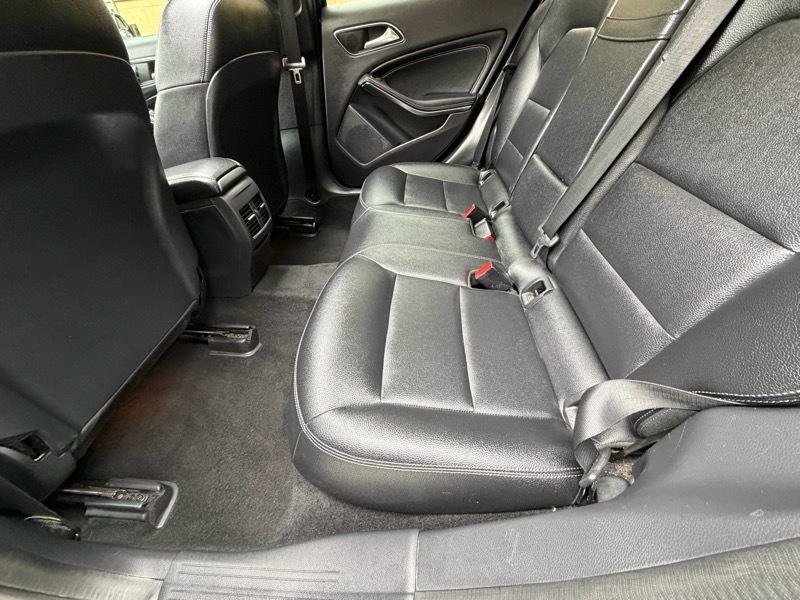 Used 2018 Mercedes-Benz GLA 250 image 37