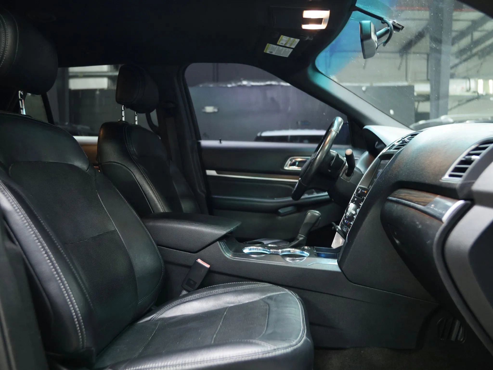 Used 2016 Ford Explorer Limited image 25