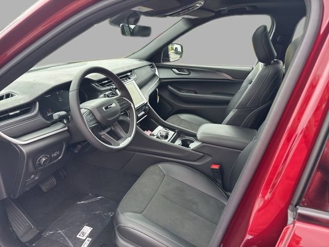 New 2025 Jeep Grand Cherokee L Altitude image 16