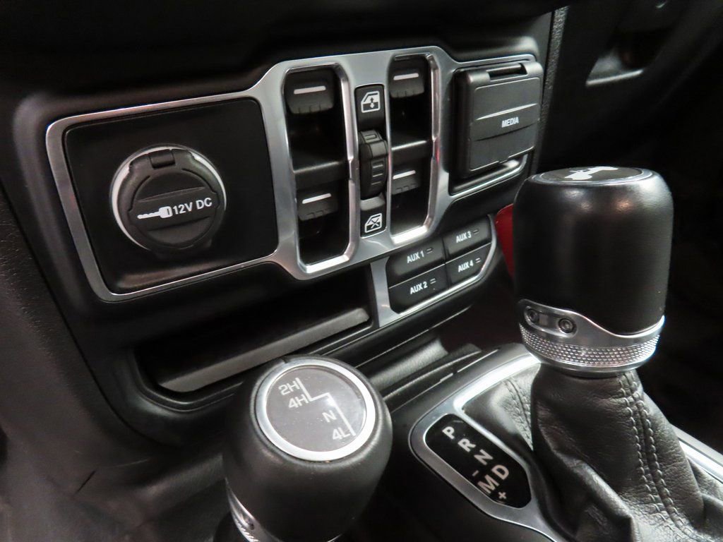 Used 2024 Jeep Wrangler Unlimited Sahara w/ Technology Group image 48