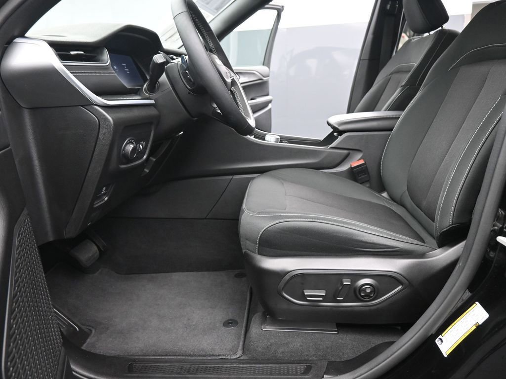 Used 2024 Jeep Grand Cherokee L Laredo w/ Luxury Tech Group I image 10