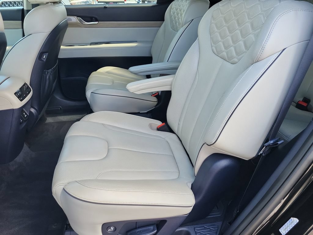 Used 2021 Hyundai Palisade Limited w/ Cargo Package AWD/4WD image 14