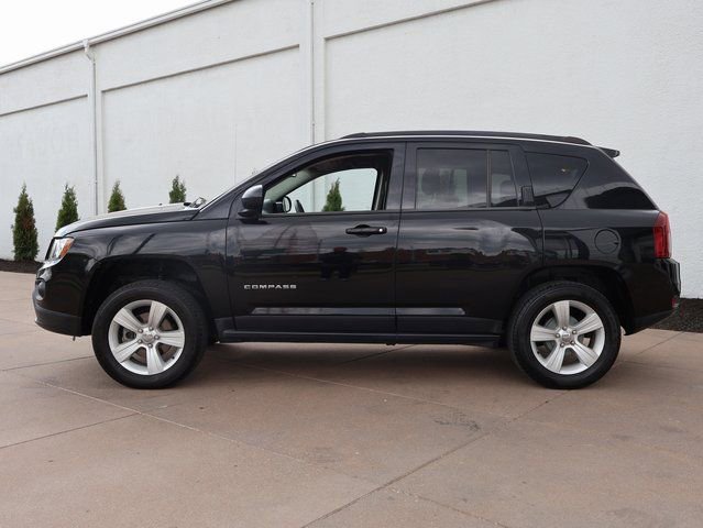Used 2015 Jeep Compass Sport w/ Power Value Group FWD image 4