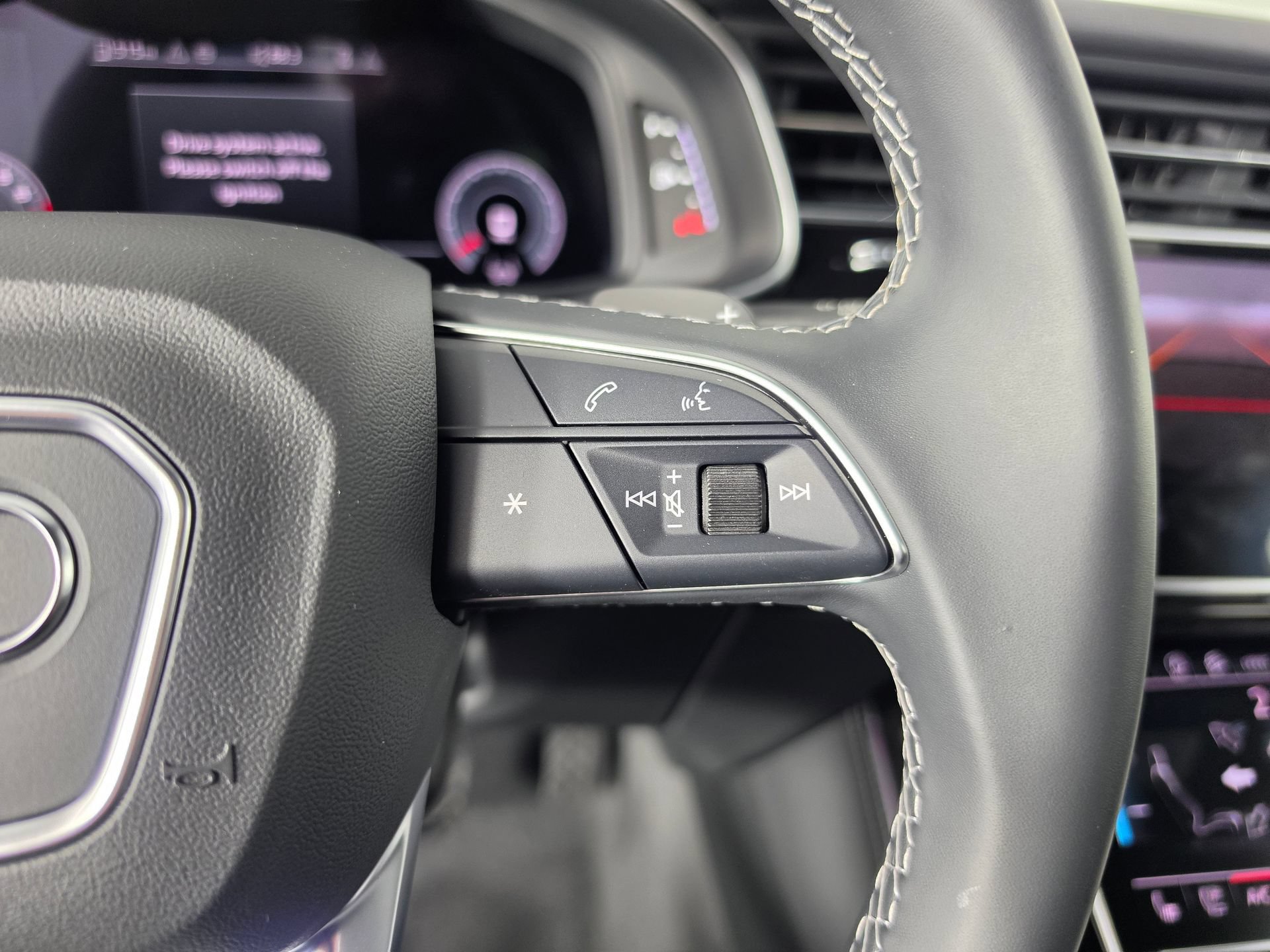 New 2026 Audi Q7 3.0T Premium Plus AWD/4WD image 22