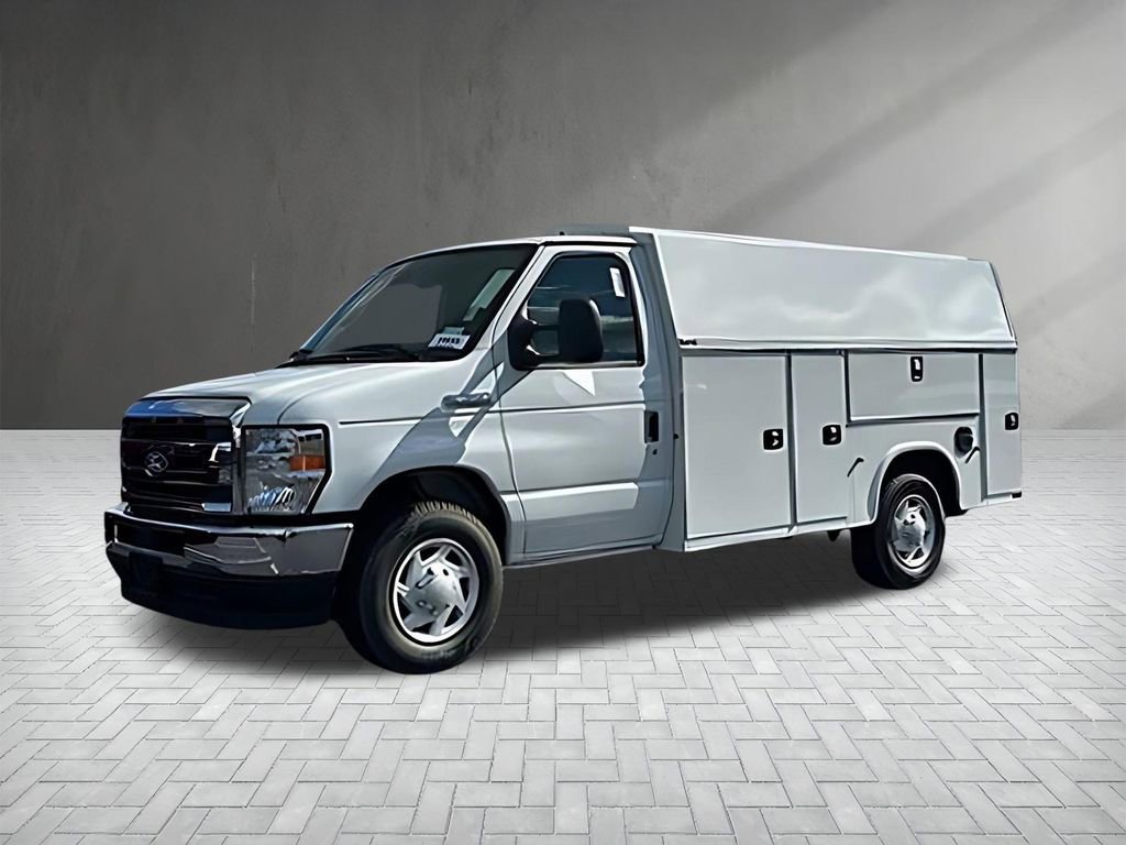 New 2026 Ford E-350 and Econoline 350 Super Duty w/ Power Equipment Group RWD image 3