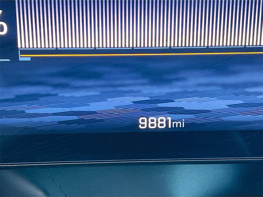 Used 2025 Chevrolet Equinox EV LT w/ Convenience Package image 12