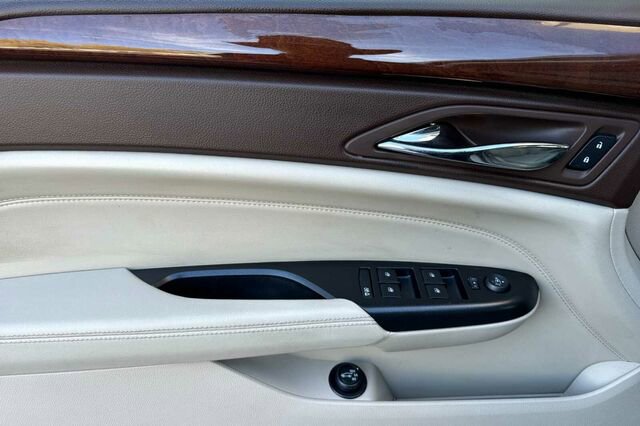 Used 2013 Cadillac SRX Luxury w/ Driver Awareness Package image 11