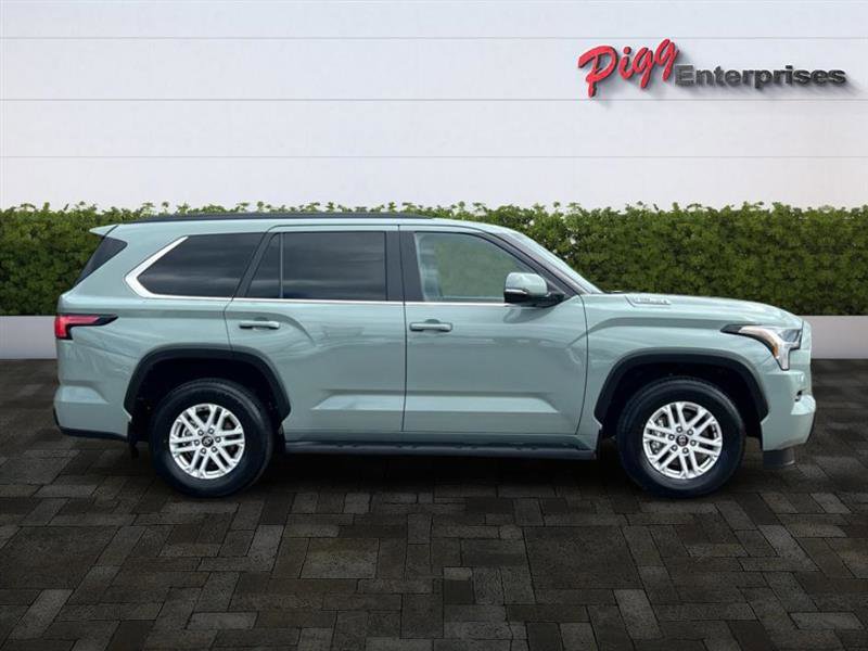Used 2025 Toyota Sequoia SR5 image 7