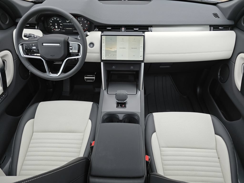New 2025 Land Rover Discovery Sport Dynamic SE AWD/4WD image 24