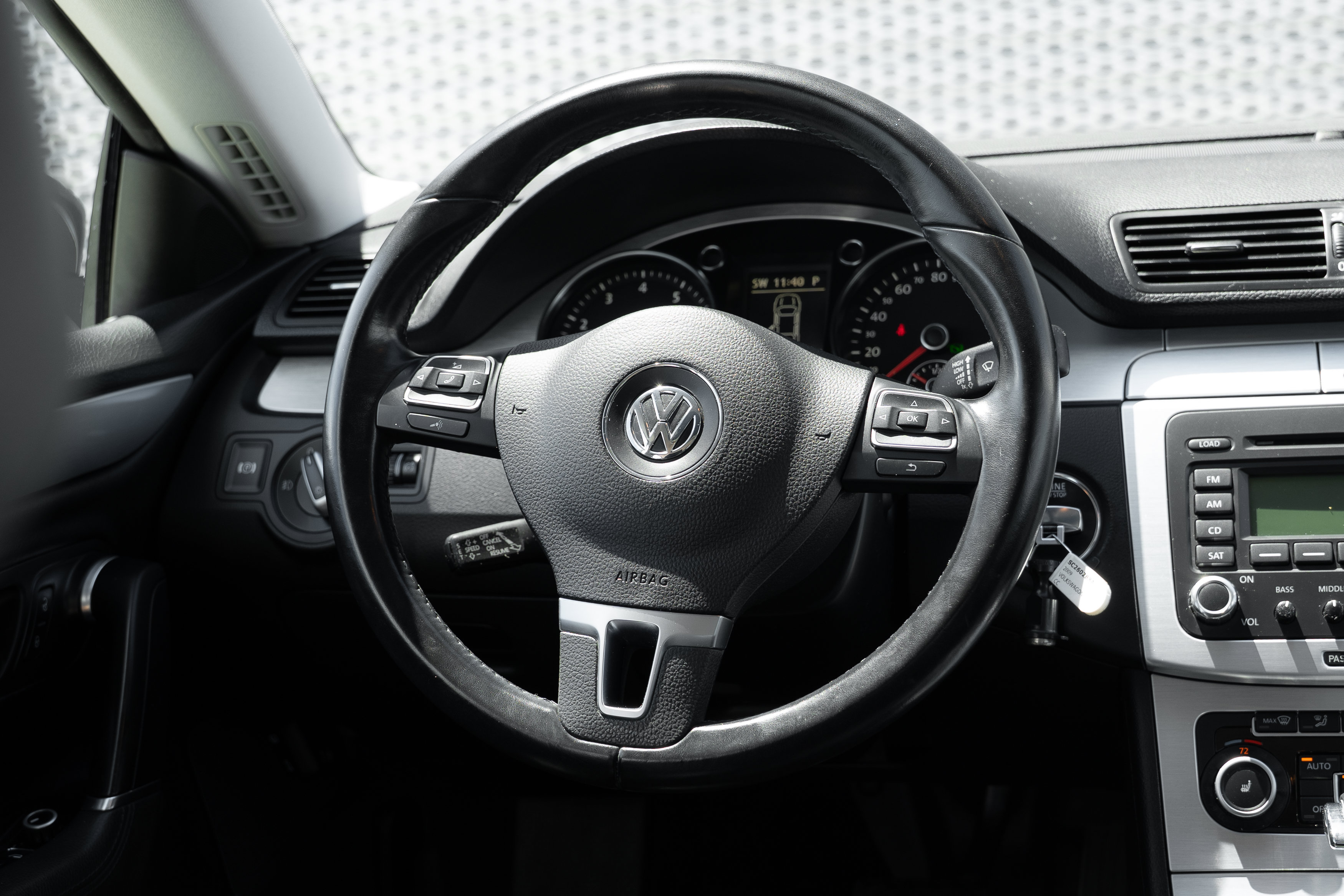 Used 2009 Volkswagen CC Luxury FWD image 9