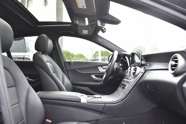 Used 2020 Mercedes-Benz C 300 Sedan image 28