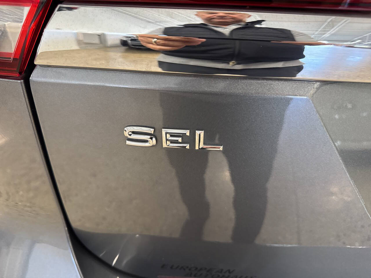 Used 2018 Volkswagen Atlas SEL AWD/4WD image 40