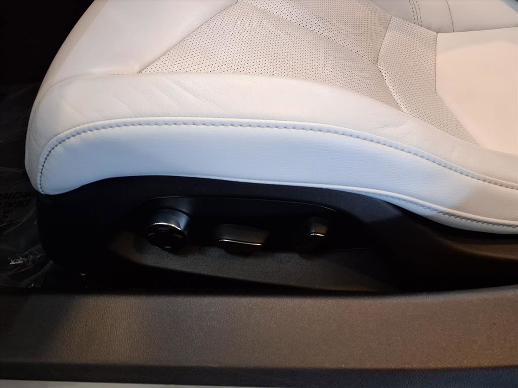 Used 2024 Chevrolet Corvette Stingray Preferred Conv w/ Stealth Interior Trim Package image 19