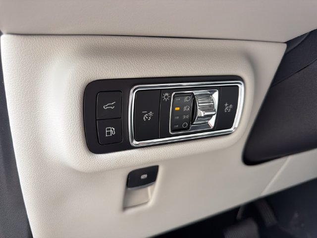 New 2026 Lincoln Nautilus Reserve AWD/4WD image 22