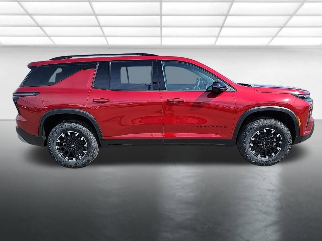 New 2026 Chevrolet Traverse Z71 w/ LPO, Floor Liner Package AWD/4WD image 5