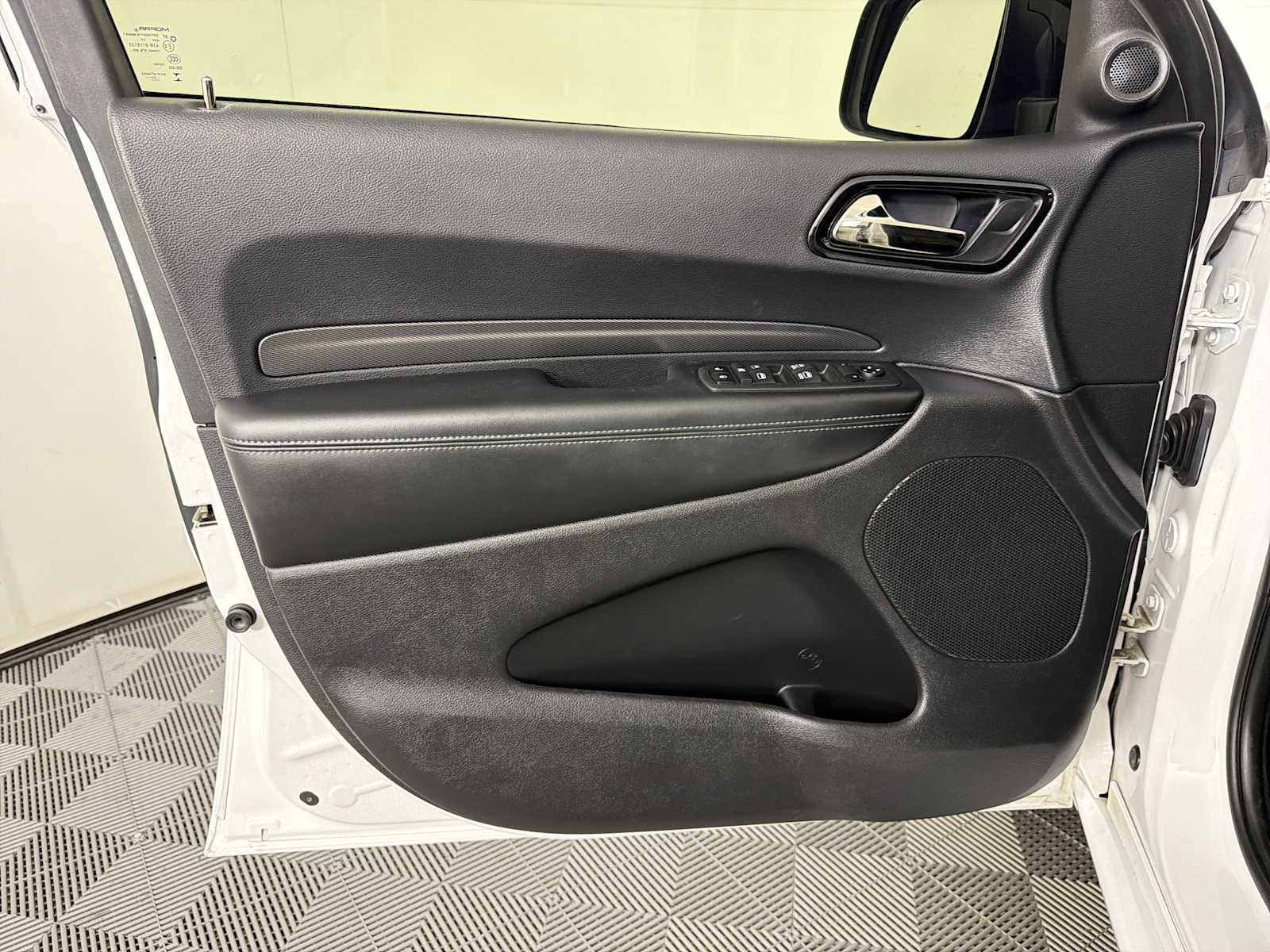 Used 2022 Dodge Durango GT w/ Blacktop Package image 8