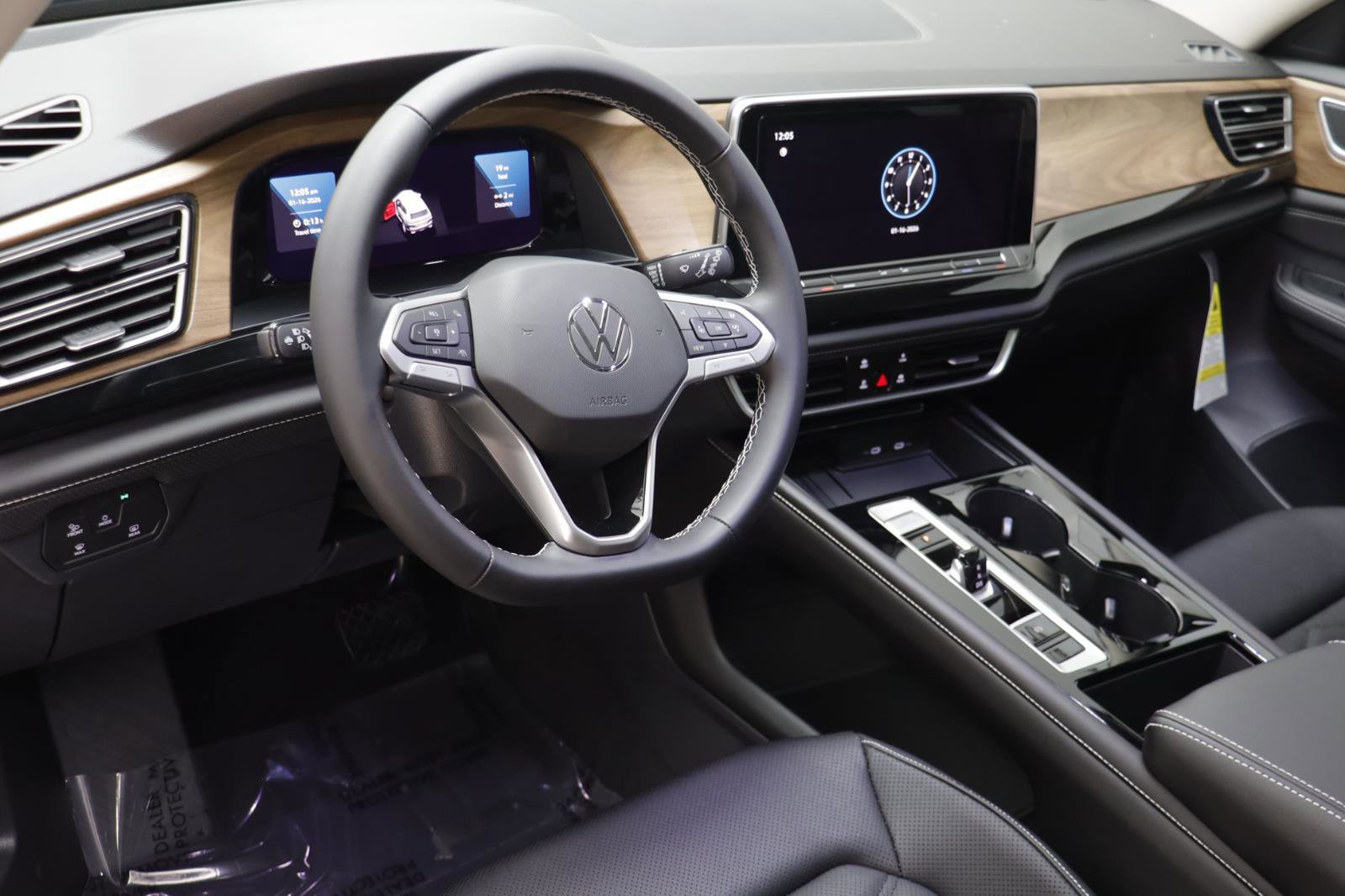 New 2026 Volkswagen Atlas SE image 6