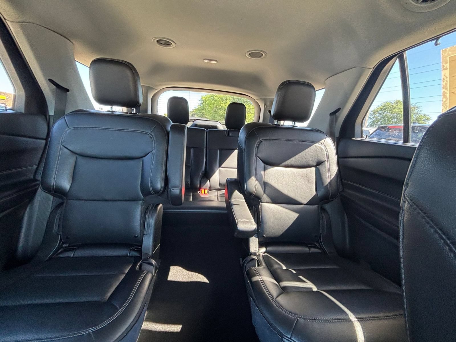 Used 2024 Ford Explorer Limited RWD image 38