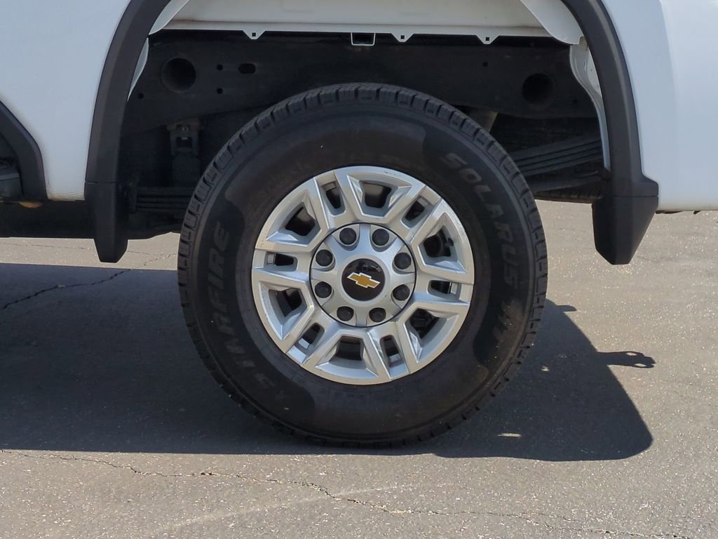 Used 2025 Chevrolet Silverado 2500 LT w/ Convenience Package AWD/4WD image 38