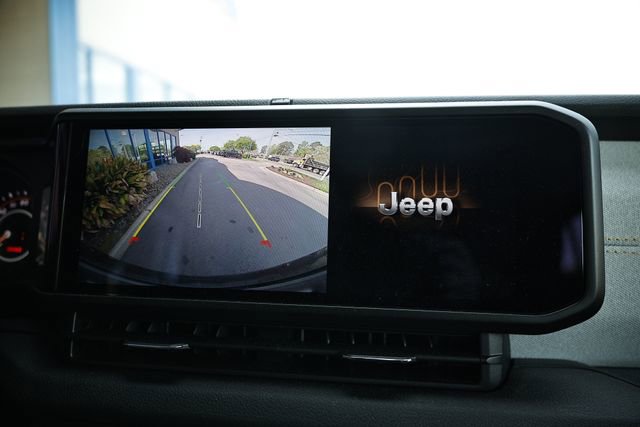 Used 2024 Jeep Wrangler Sport image 37