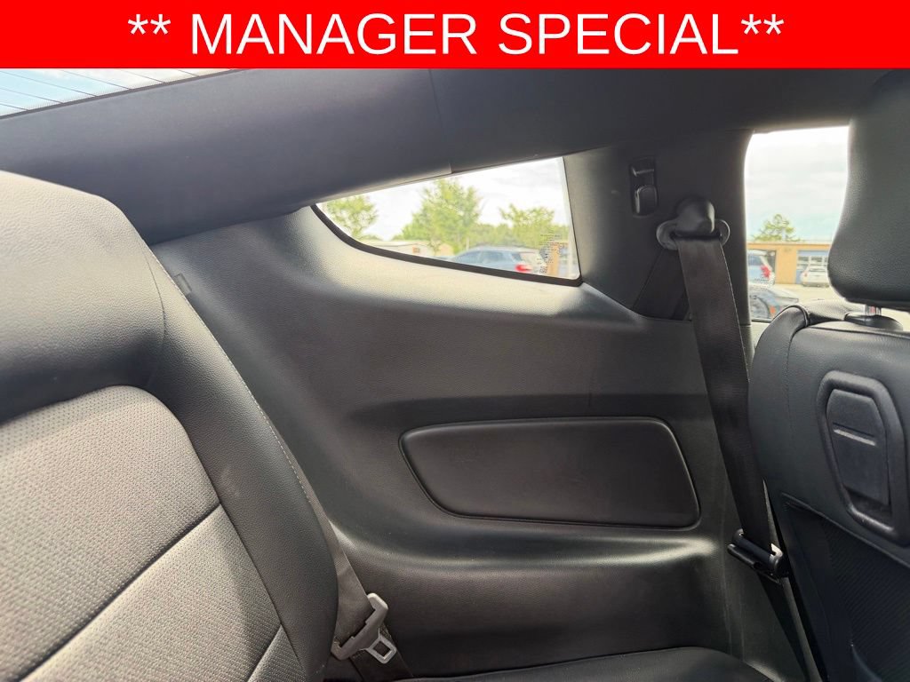 Used 2019 Ford Mustang GT Premium w/ GT Performance Package RWD image 33