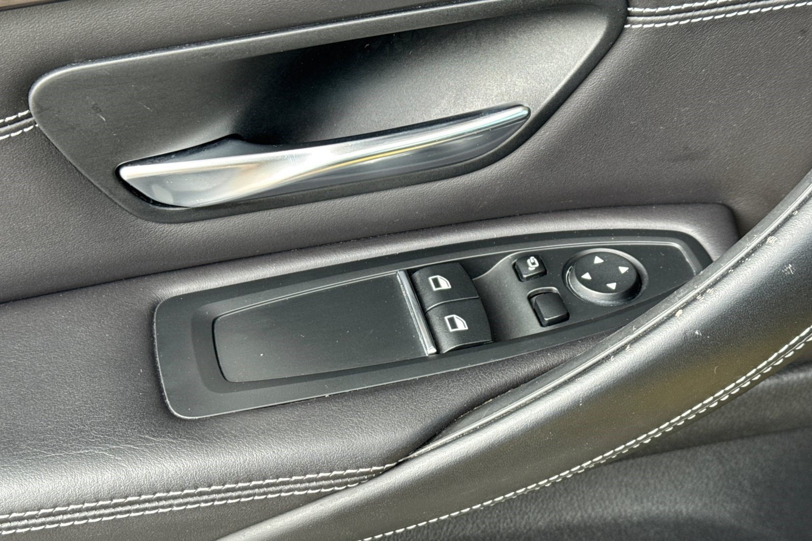 Used 2018 BMW M4 Coupe RWD image 14
