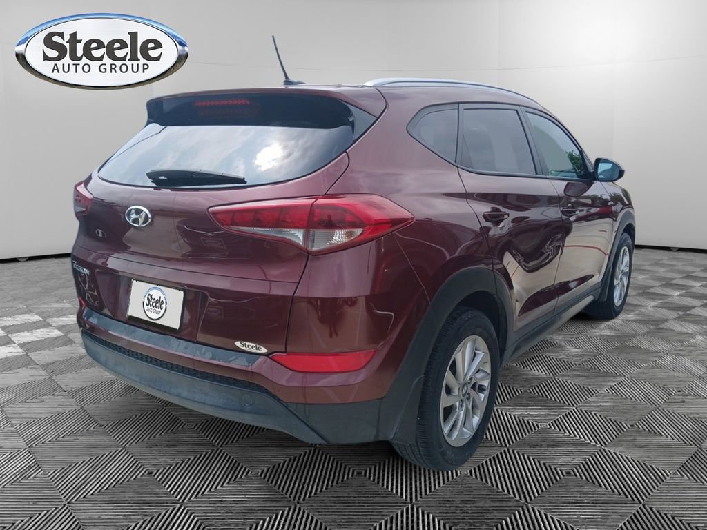 Used 2016 Hyundai Tucson SE w/ Option Group 02 FWD image 4