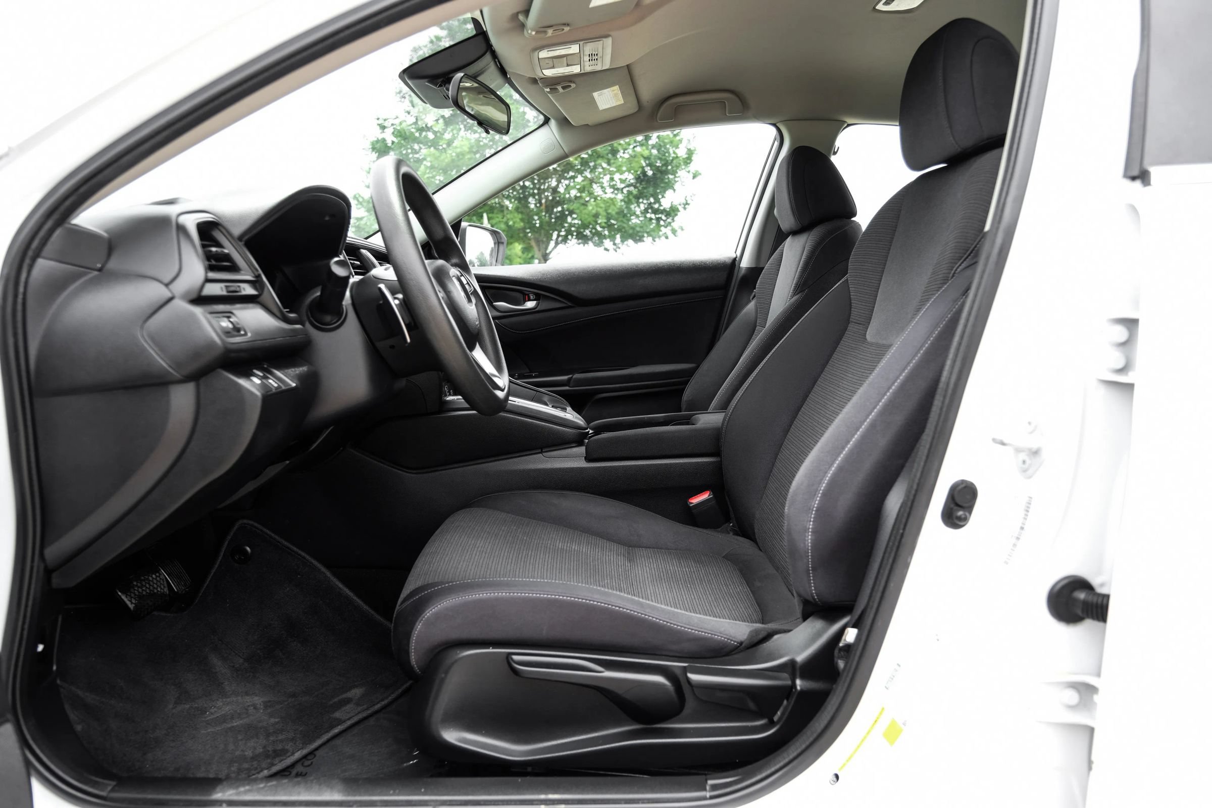 Used 2021 Honda Insight EX image 4