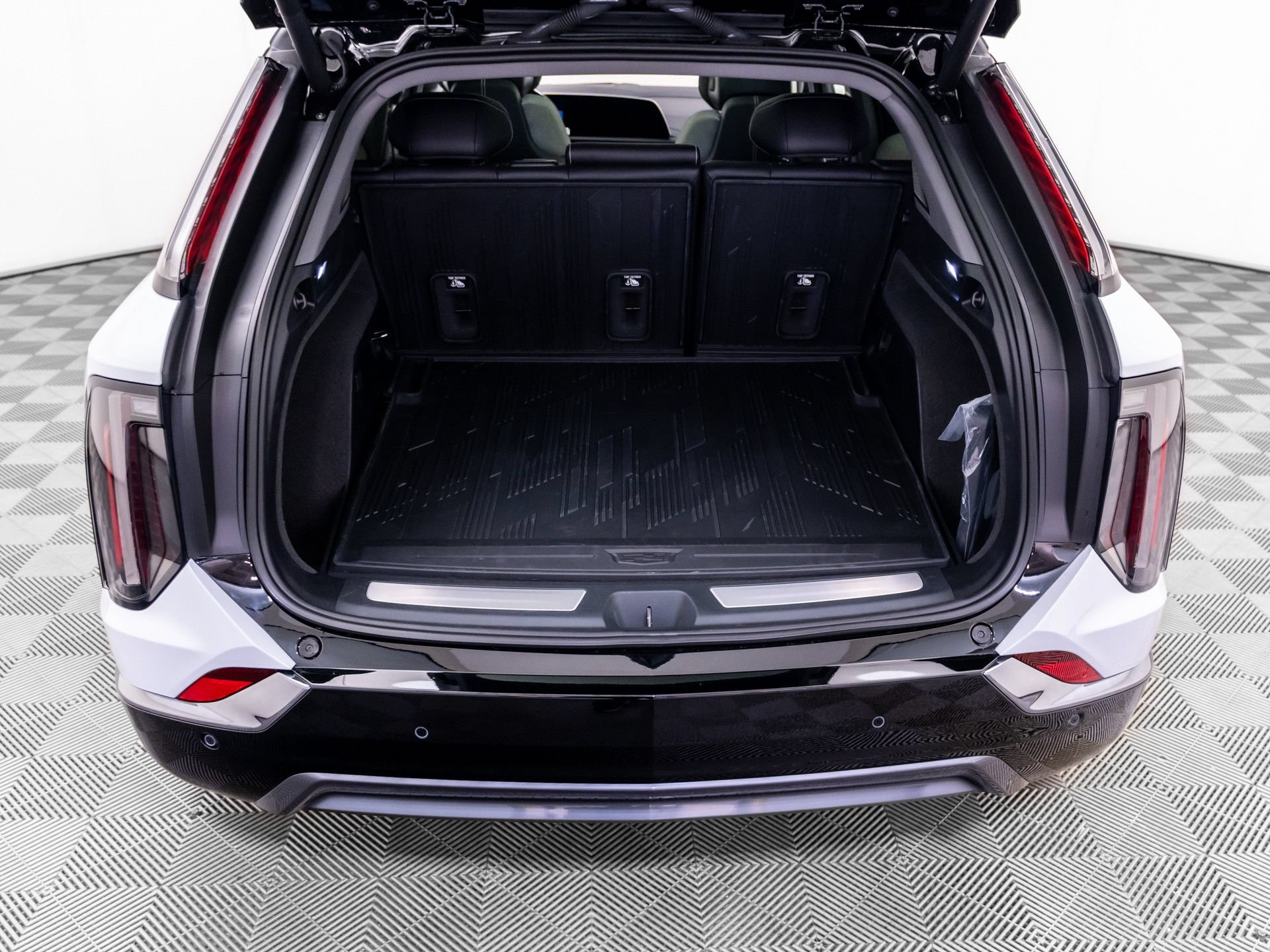 New 2026 Cadillac Optiq Sport 1 AWD/4WD image 30