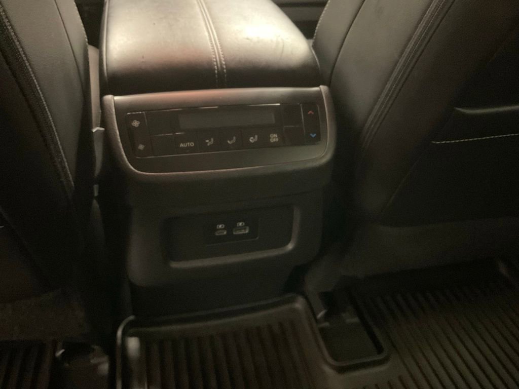 Used 2023 Nissan Pathfinder SL image 34