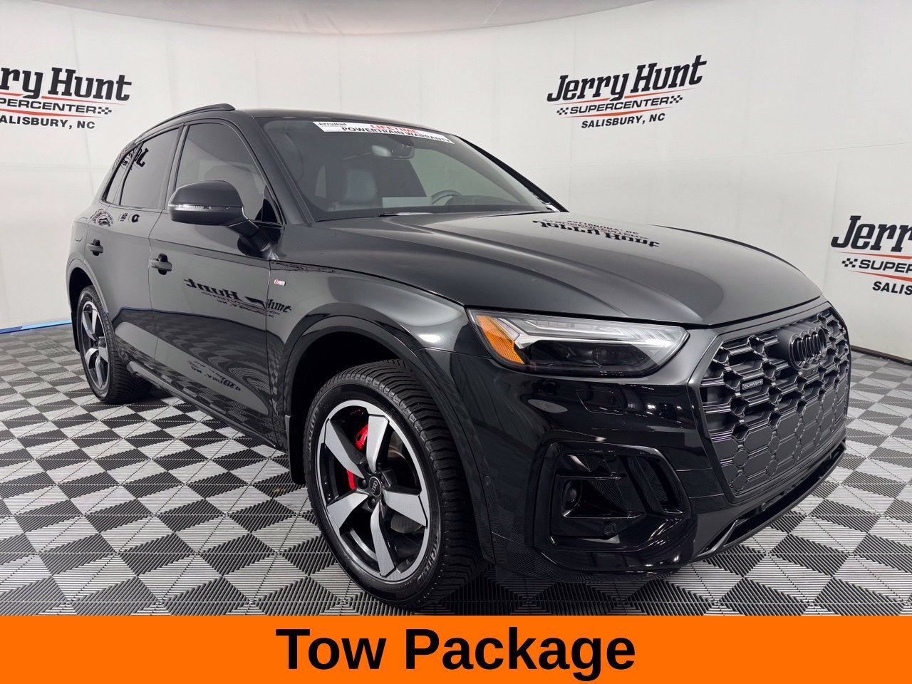 Used 2024 Audi Q5 2.0T Prestige w/ Prestige Package AWD/4WD image 6