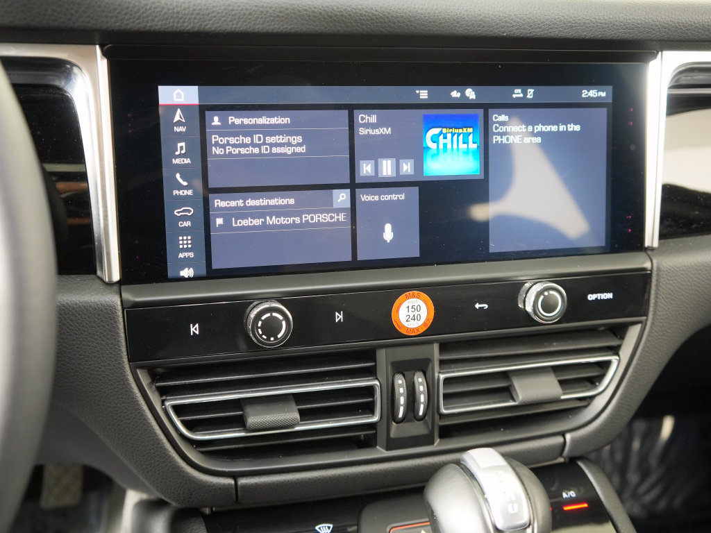 Certified 2023 Porsche Macan Turbo AWD/4WD image 31