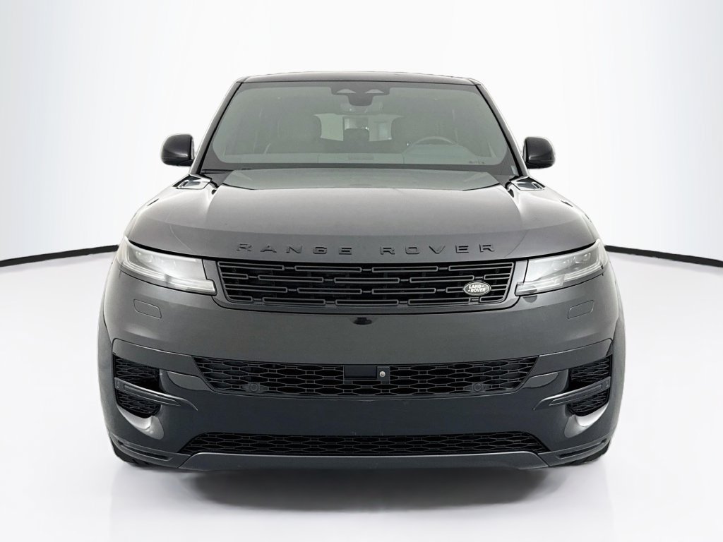 Used 2024 Land Rover Range Rover Sport SE AWD/4WD image 2