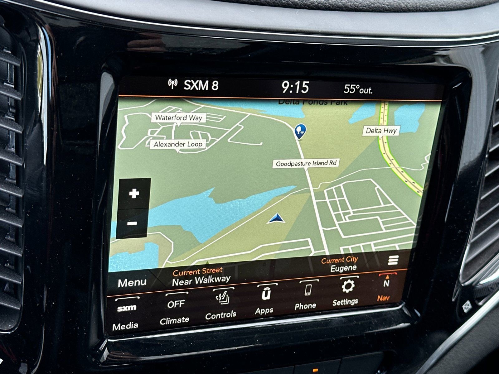 Used 2019 Jeep Cherokee Limited w/ Luxury Group image 18