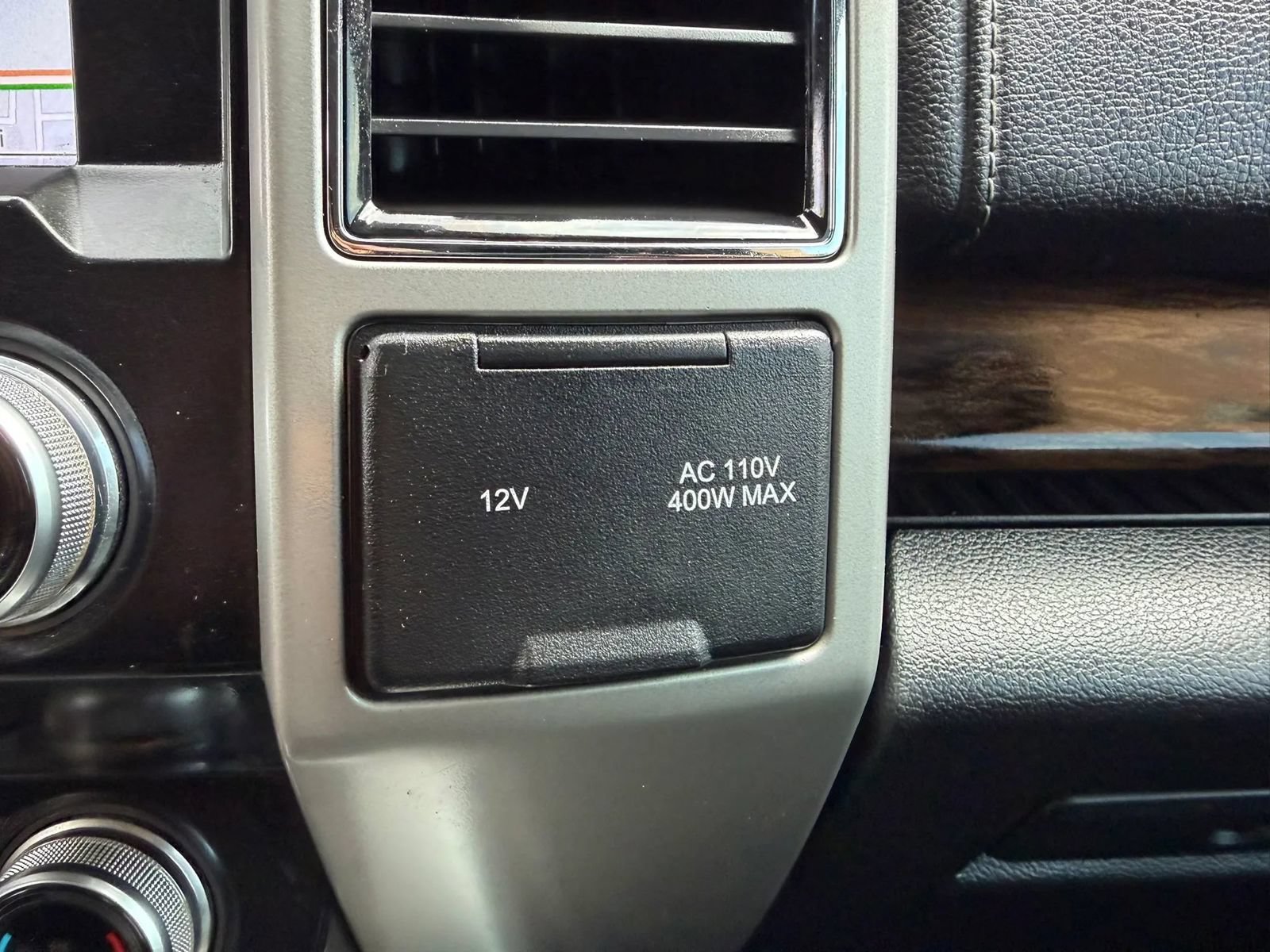Used 2020 Ford F150 Lariat w/ Equipment Group 502A Luxury AWD/4WD image 31