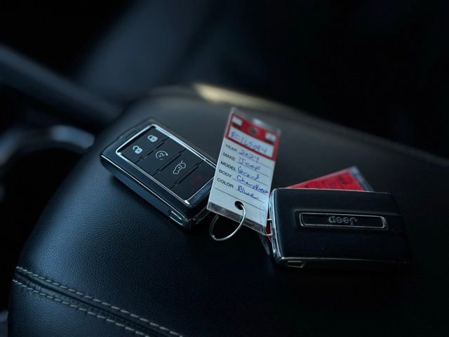 Certified 2024 Jeep Grand Cherokee Limited image 39