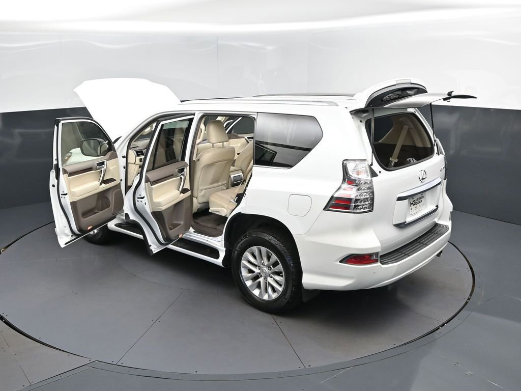 Used 2015 Lexus GX 460 w/ Premium Package AWD/4WD image 2