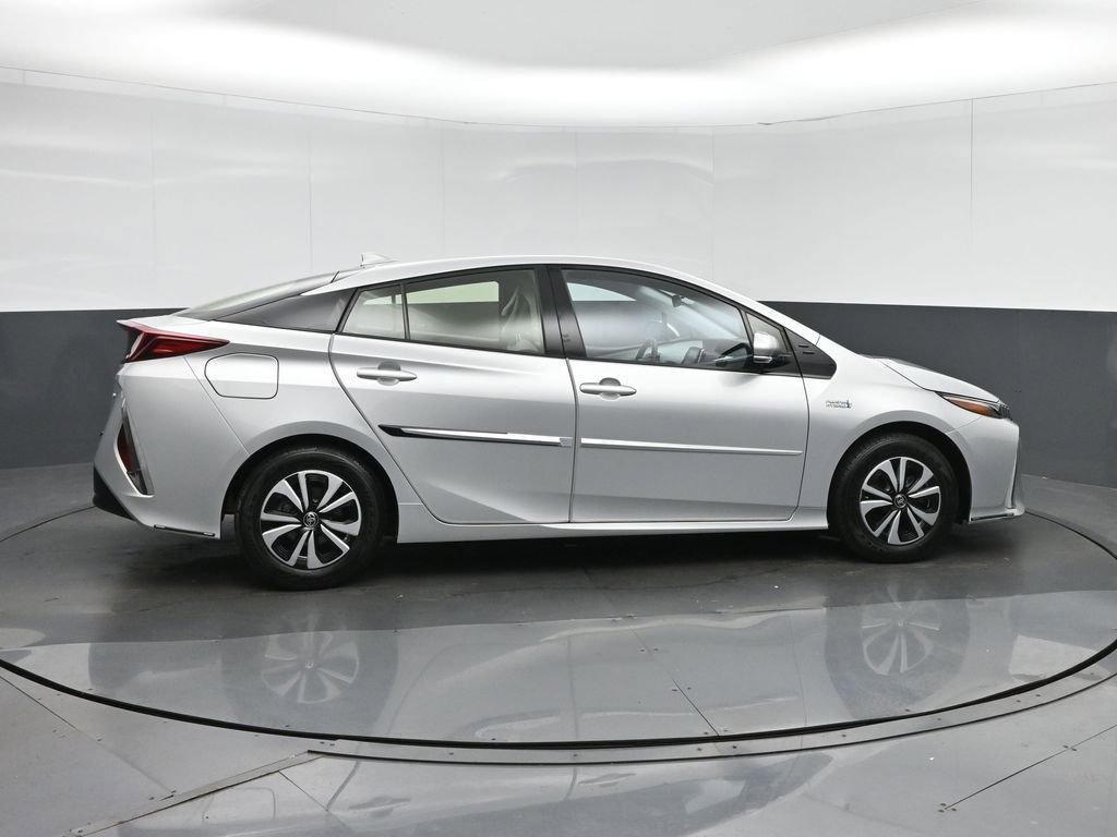 Used 2017 Toyota Prius Prime Premium FWD image 8