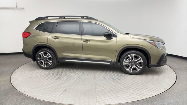 Used 2024 Subaru Ascent Limited w/ Technology Package image 9