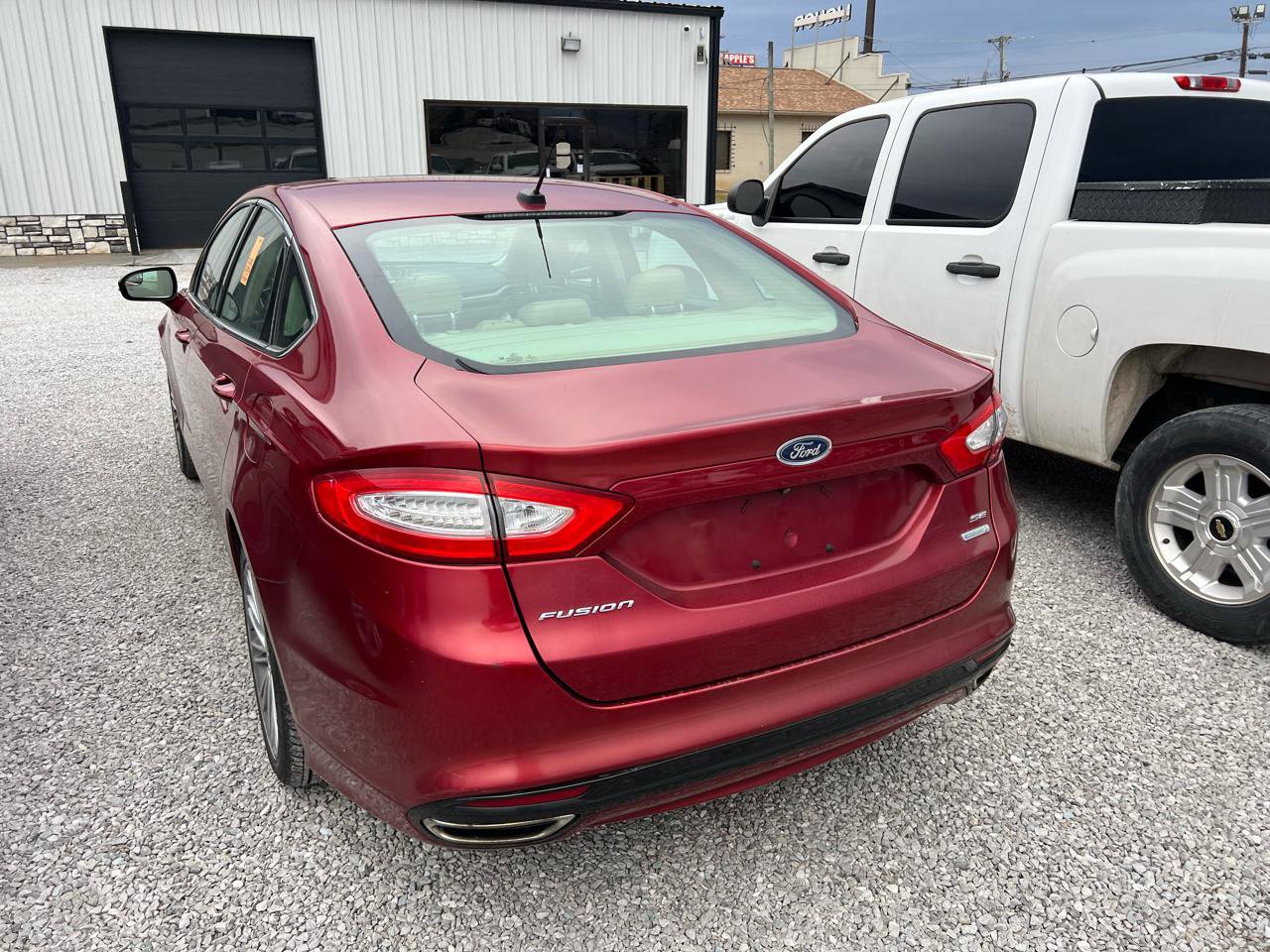 Used 2014 Ford Fusion SE w/ Equipment Group 202A image 4