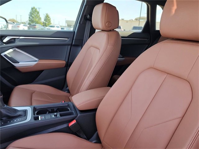Certified 2025 Audi Q3 2.0T Premium image 25