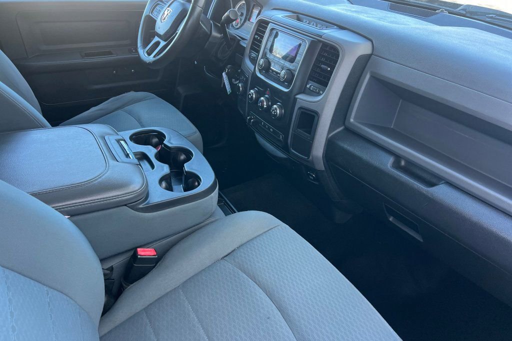 Used 2013 RAM 2500 Tradesman w/ Chrome Appearance Group AWD/4WD image 12