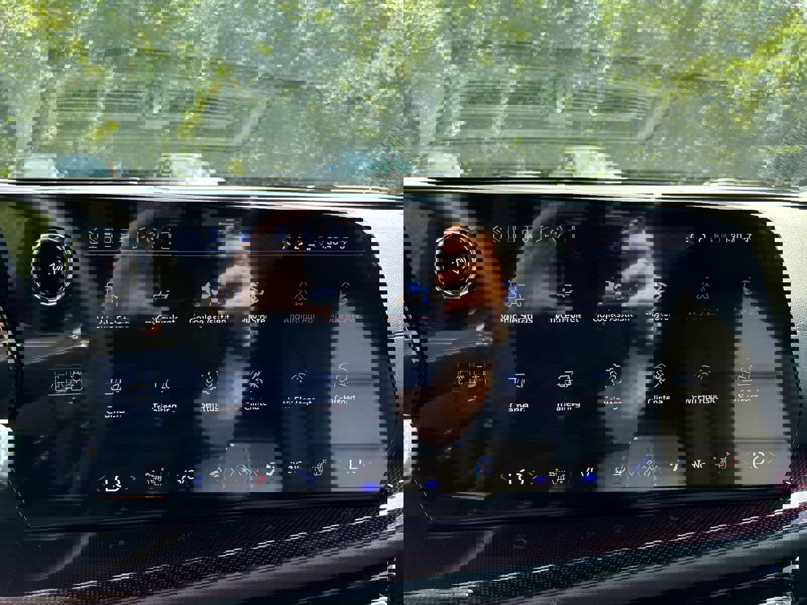 New 2026 Chevrolet Traverse Z71 w/ Driver Confidence Package image 19