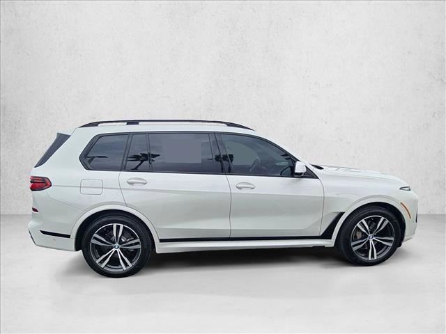 Certified 2024 BMW X7 xDrive40i w/ M Sport Package AWD/4WD image 4