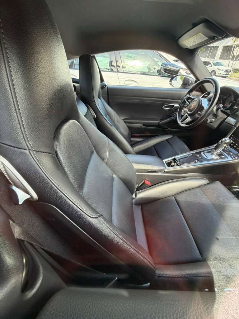 Used 2017 Porsche 718 Cayman S RWD image 10