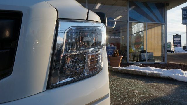 Used 2024 Nissan Titan SV w/ SV Convenience Package image 64